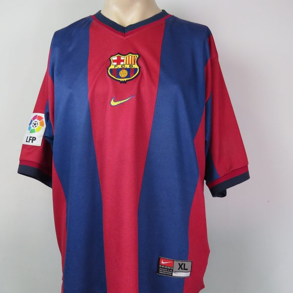 Barcelona 1998-00 home shirt size XL (1)