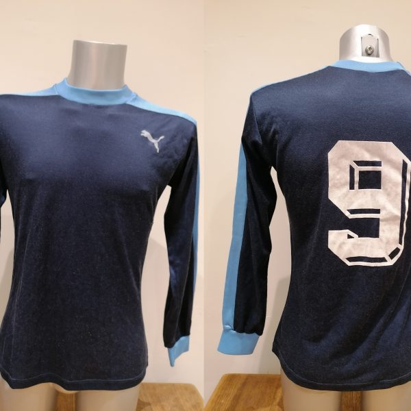 Vintage PUMA 1970ies 1980ies blue 9 football shirt size S made West Germany (1)