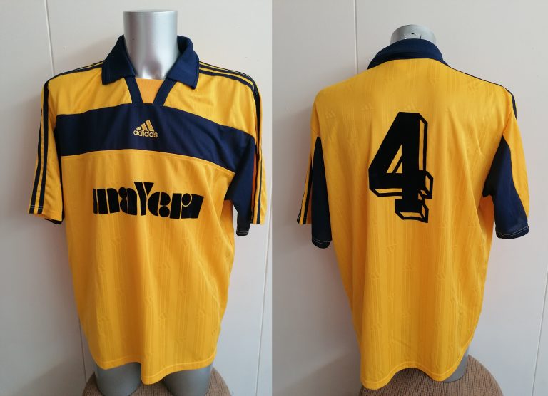 Vintage Adidas 2000 yellow football shirt #4 size XL (1)