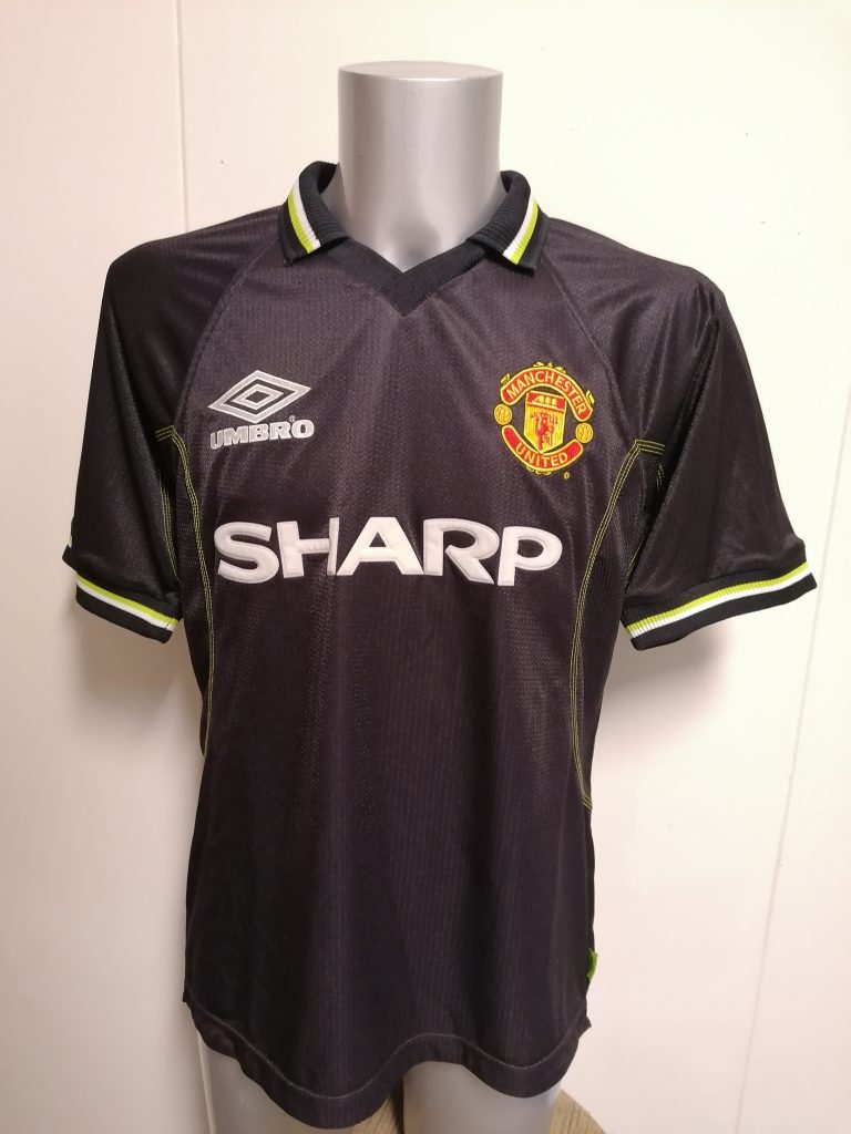 Vintage Manchester United 1998 1999 third shirt Umbro football top M (1)