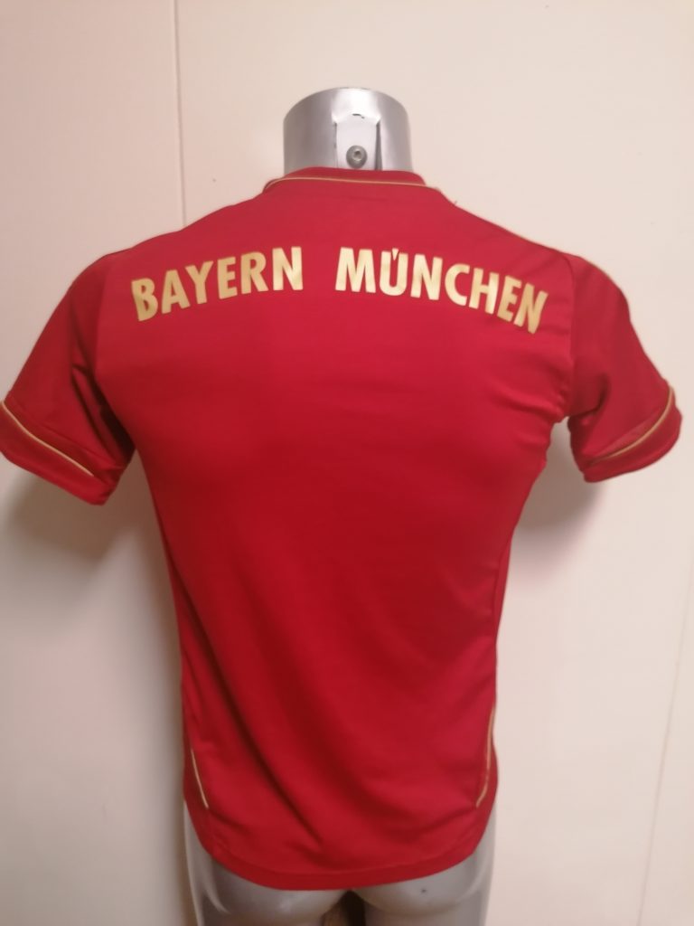Bayern Munchen 2011 2012 home shirt adidas football top size Boys L 13-14Y (4)