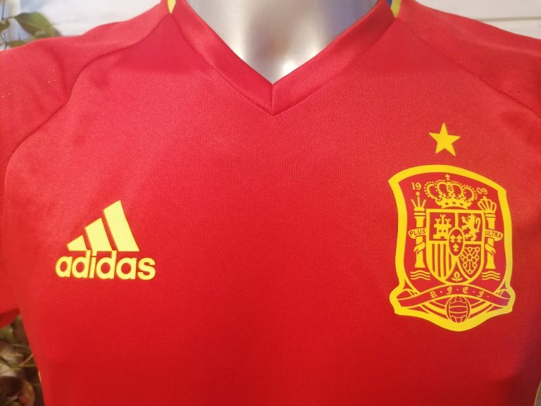 Spain World Cup 2015-16 authentic home shirt adidas size M player issue ADIZERO (7)