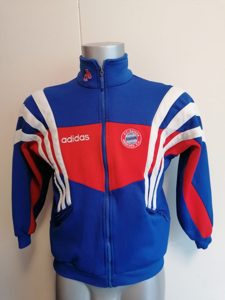 Vintage Bayern Munchen 199596 track jacket size XS top (1)