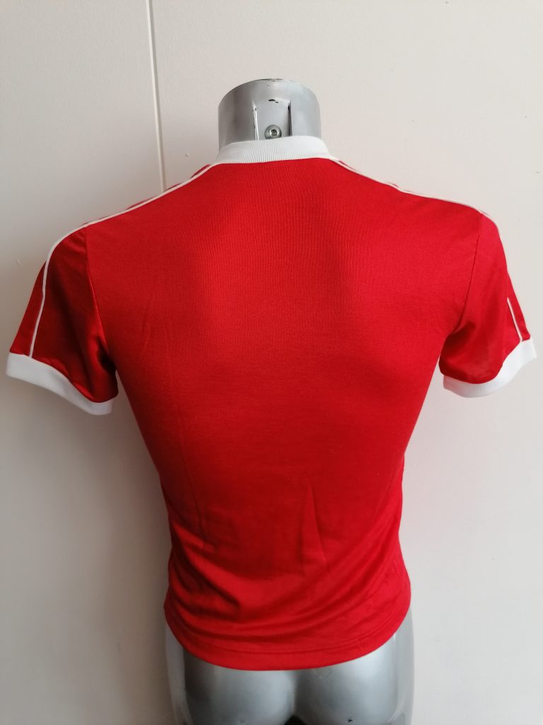 Vintage Puma 1980ies red shirt football top size XS (2)