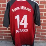 Bayern Munchen 2001 2002 home shirt adidas Bundesliga Pizarro 14 size XXL (2)
