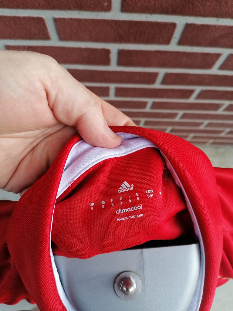 Vintage Bayern Munchen 2016-17 home shirt adidas size S (2)