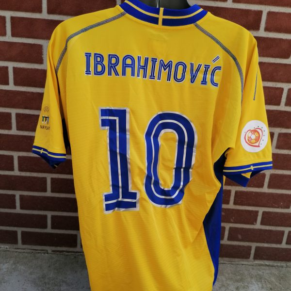 Vintage Sweden EURO2004 home shirt Ibrahimovic 10 Umbro size XL (9)