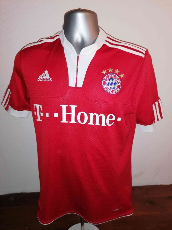Vintage Bayern Munchen 2009 2010 home shirt adidas Schweinsteiger 31 size S (2)