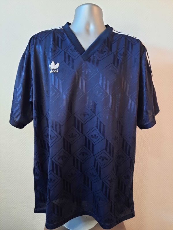 Vintage adidas 1990ies blue template football shirt size XL (1)